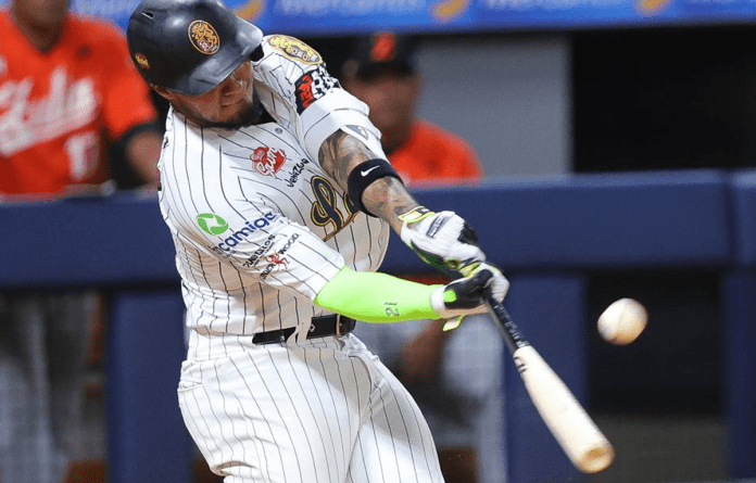 Lenyn Sosa se mete en la lucha por la Triple Corona