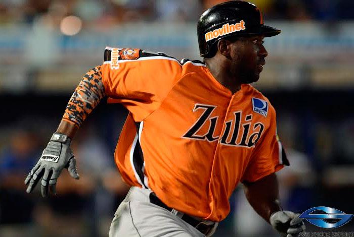 José Pirela con jonrón pone a volar a las Águilas