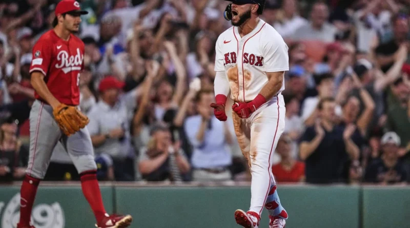 Wilyer Abreu jonrón dentro del parque y un grand slam