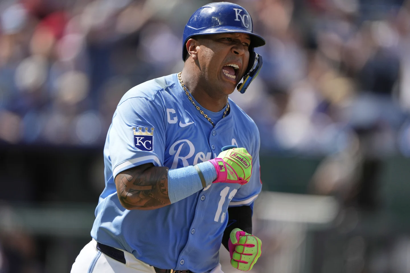 Salvador Pérez entre los catchers venezolanos en las Grandes Ligas