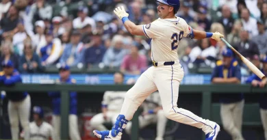 Cal Raleigh sigue añadiendo hitos a una temporada histórica