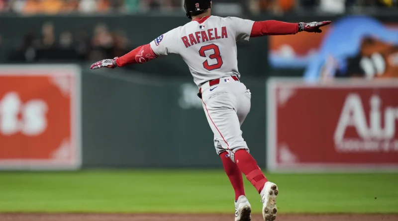 Ceddanne Rafaela con triple le da clasificación a Boston a la postemporada
