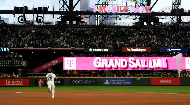 Eugenio Suárez héroe de Seattle con un grand slam
