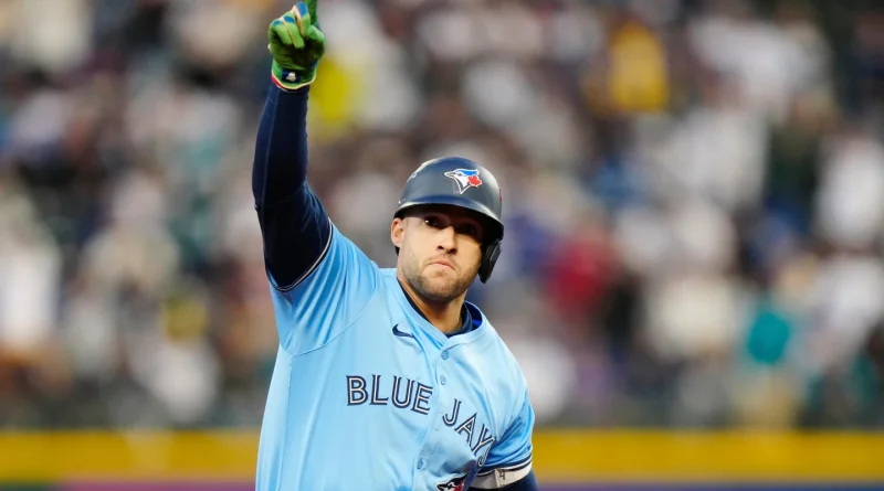 George Springer pega su 22do jonrón de postemporada y Toronto arrolla a Seattle