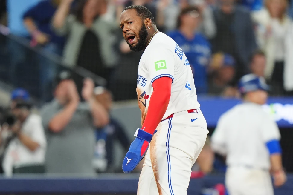 Vladimir Guerrero Jr. pieza fundamental en el séptimo juego entre Marineros y Azulejos