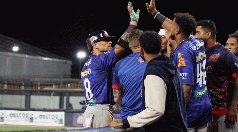 Gorkys Hernández y los Tigres blanquean al Magallanes