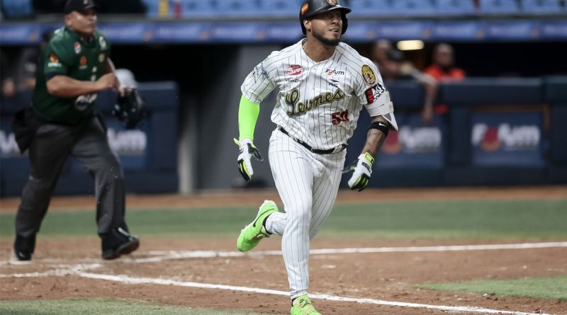 Lenyn Sosa explosivo con un grand slam