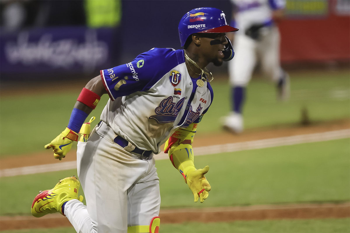 Las actuaciones de Ronald Acuña Jr. sigue siendo noticias en la LVBP