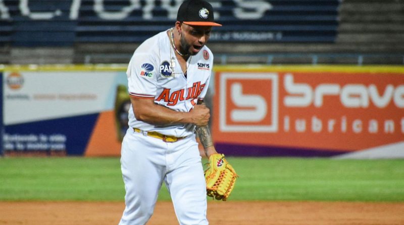 Águilas dejan en el terreno a Tigres, Silvino Bracho ganó