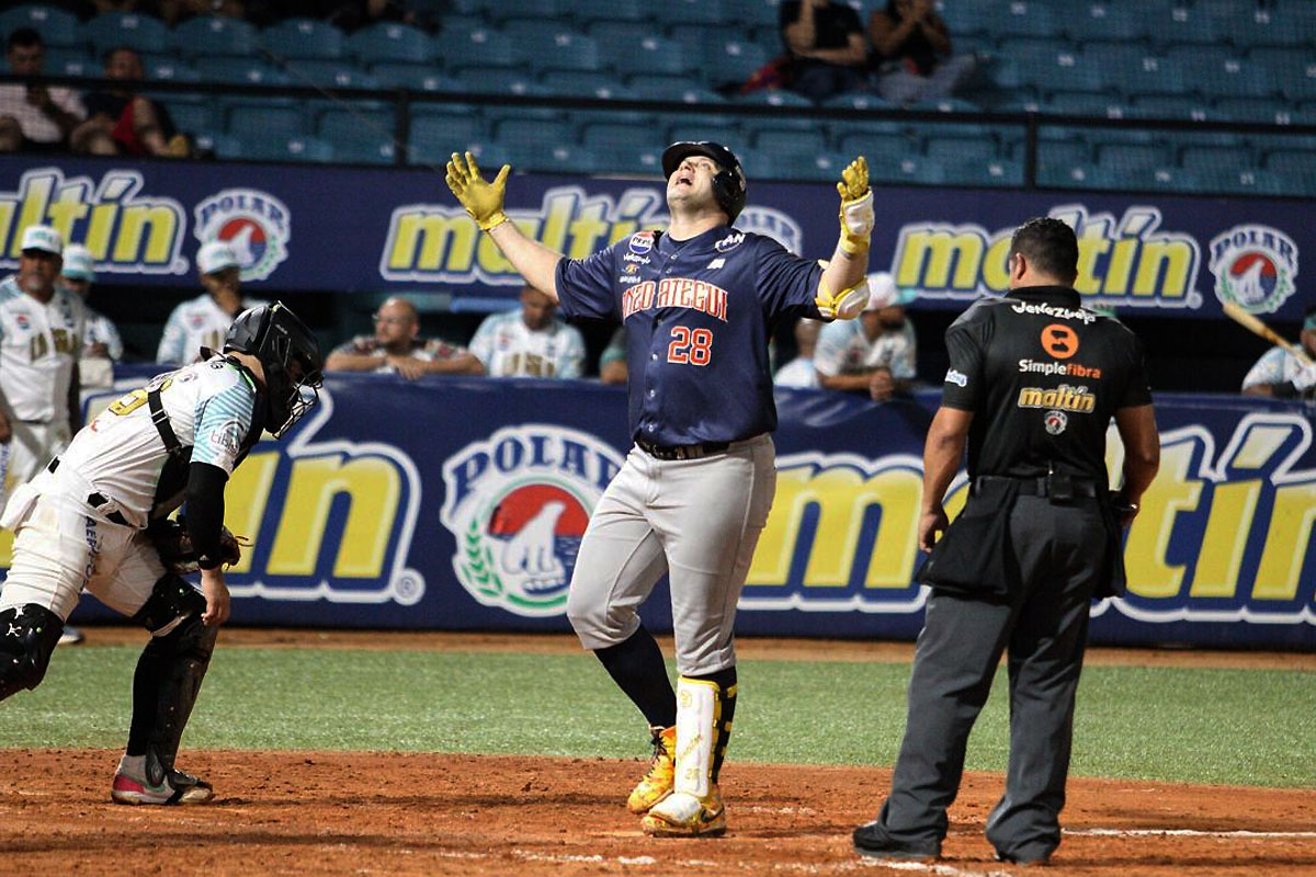 Balbino Fuenmayor iguala a Eliézer Alfonzo
