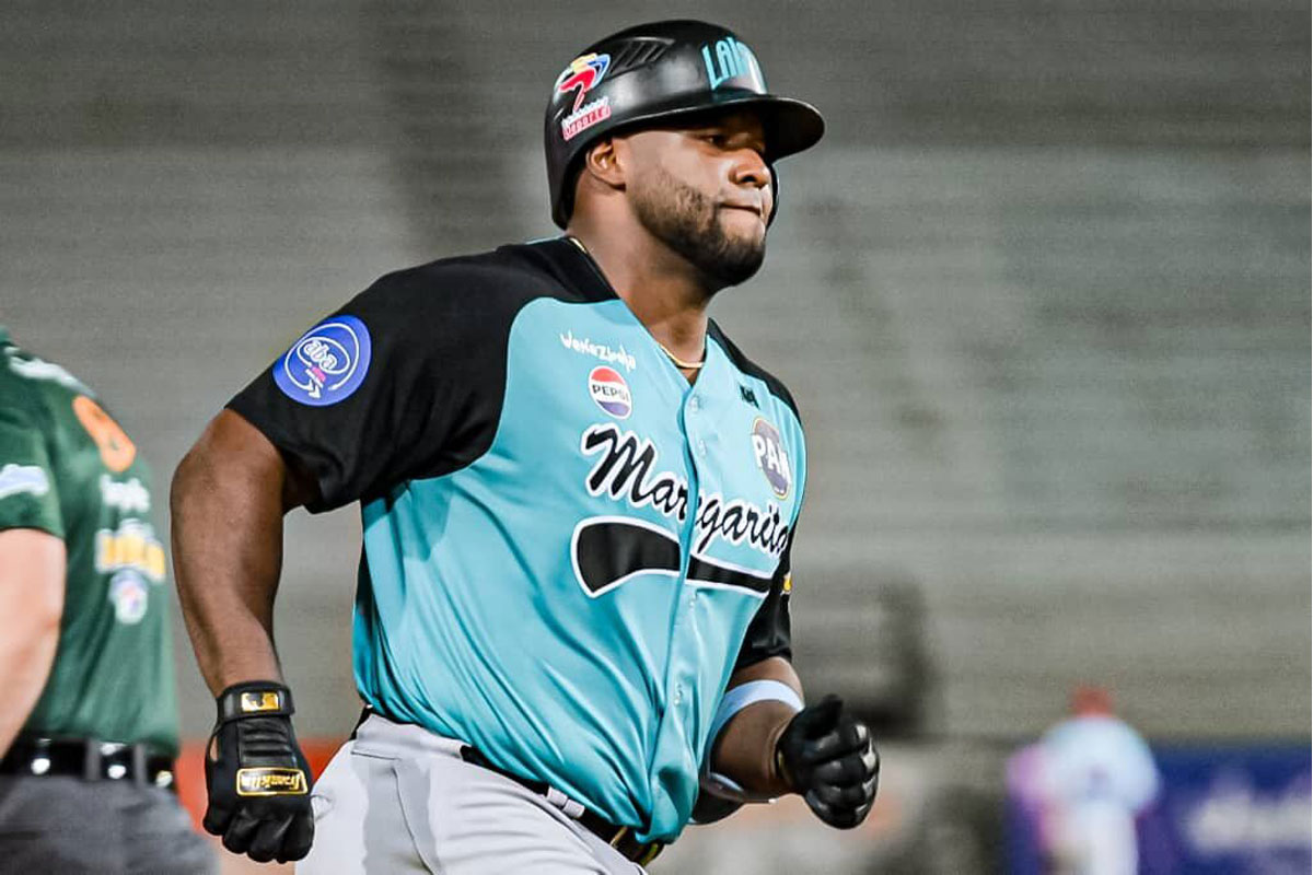 Moisés Gómez junto a Bravos son noticias por estar en la mejores posiciones y lucha por la clasificación 