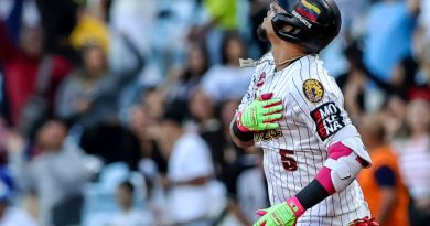 Orlando Arcia y Salvador Pérez mantienen vivo al Caracas