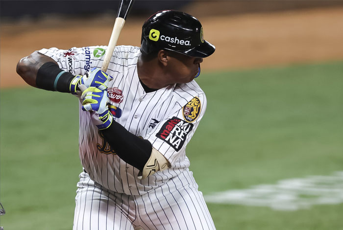 Salvador Pérez en su primer Caracas-Magallanes