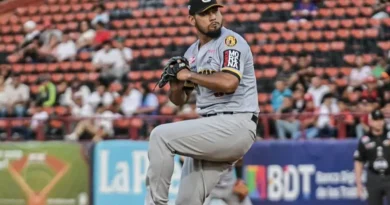 Wilmer Font y los Leones blanquean a los Tiburones