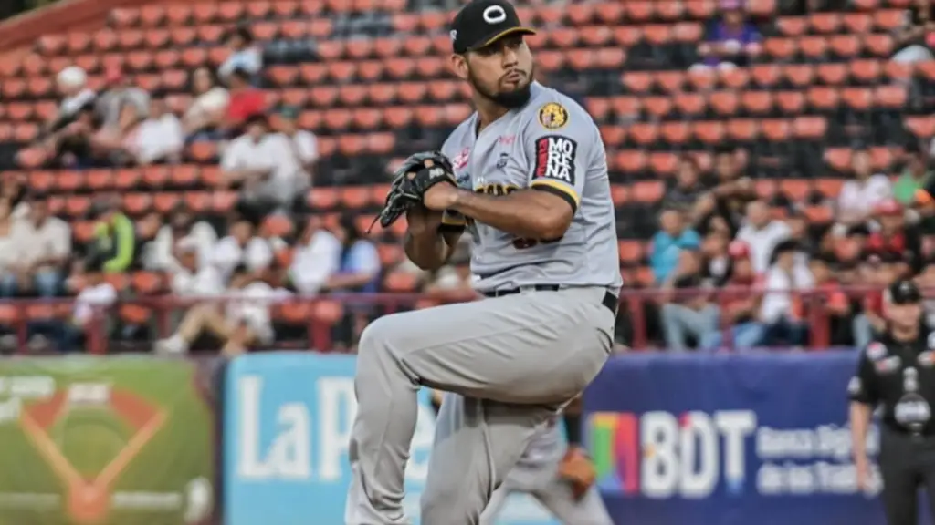 Wilmer Font y los Leones blanquean a los Tiburones