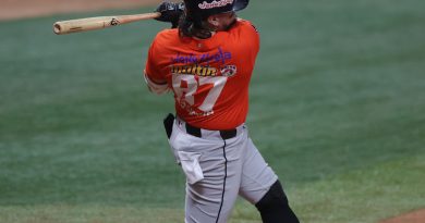 Andrés Chaparro apotó a la causa de la Águilas amboscan a Caribes