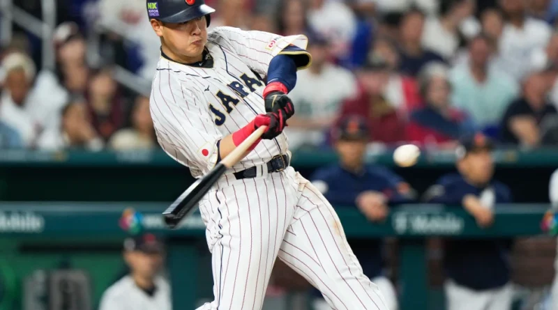 Kazuma Okamoto firma con Toronto por 4 años
