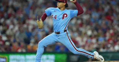 Jesús Luzardo firma con los Filis y evita el arbitraje