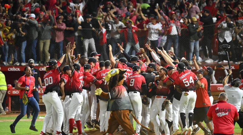 Leones del Escogido son bicampeones de la LIDOM