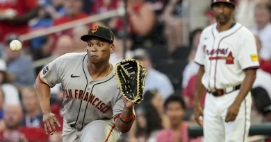 Rafael Devers no jugó hoy ante los Dodgers por molestias físicas