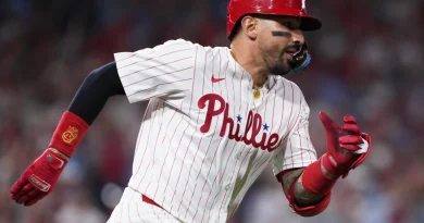 Nick Castellanos llega a los Padres en un nuevo comienzo