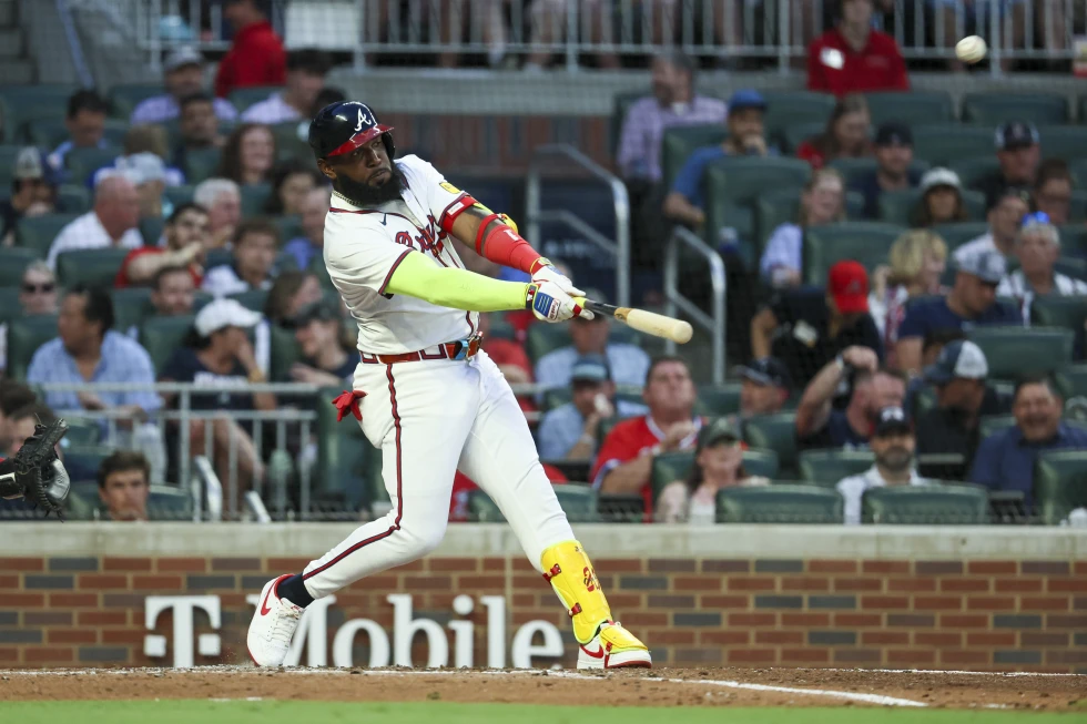 Marcell Ozuna firma con los Piratas de Pittsburgh