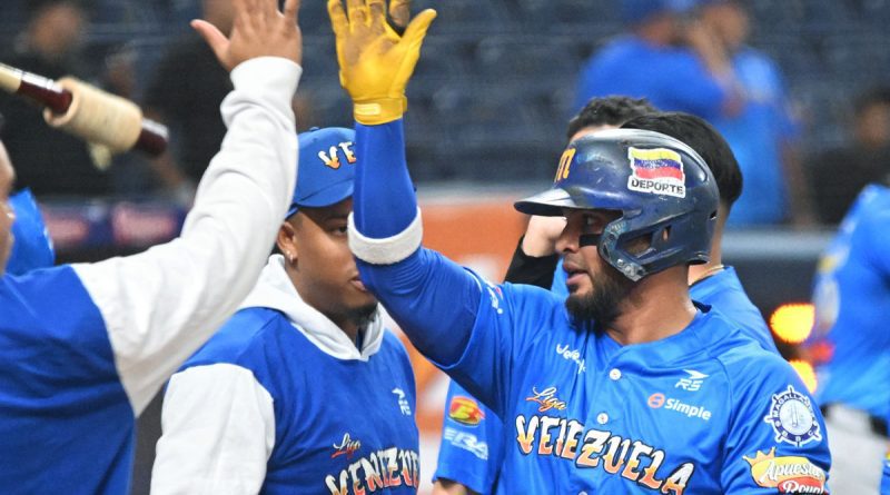 Ángel Reyes el MVP del juego del Magallanes en la Serie de las Américas