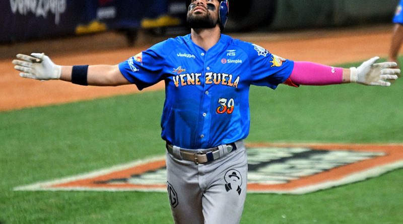 Magallanes terminó con triunfo la ronda eliminatoria apoyados en Renato Núñez