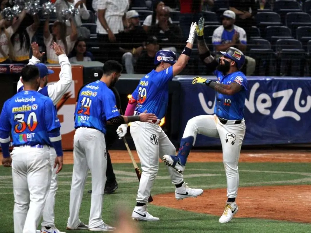 Con Rougned Odor Magallanes gana con remontada la Serie de las Américas