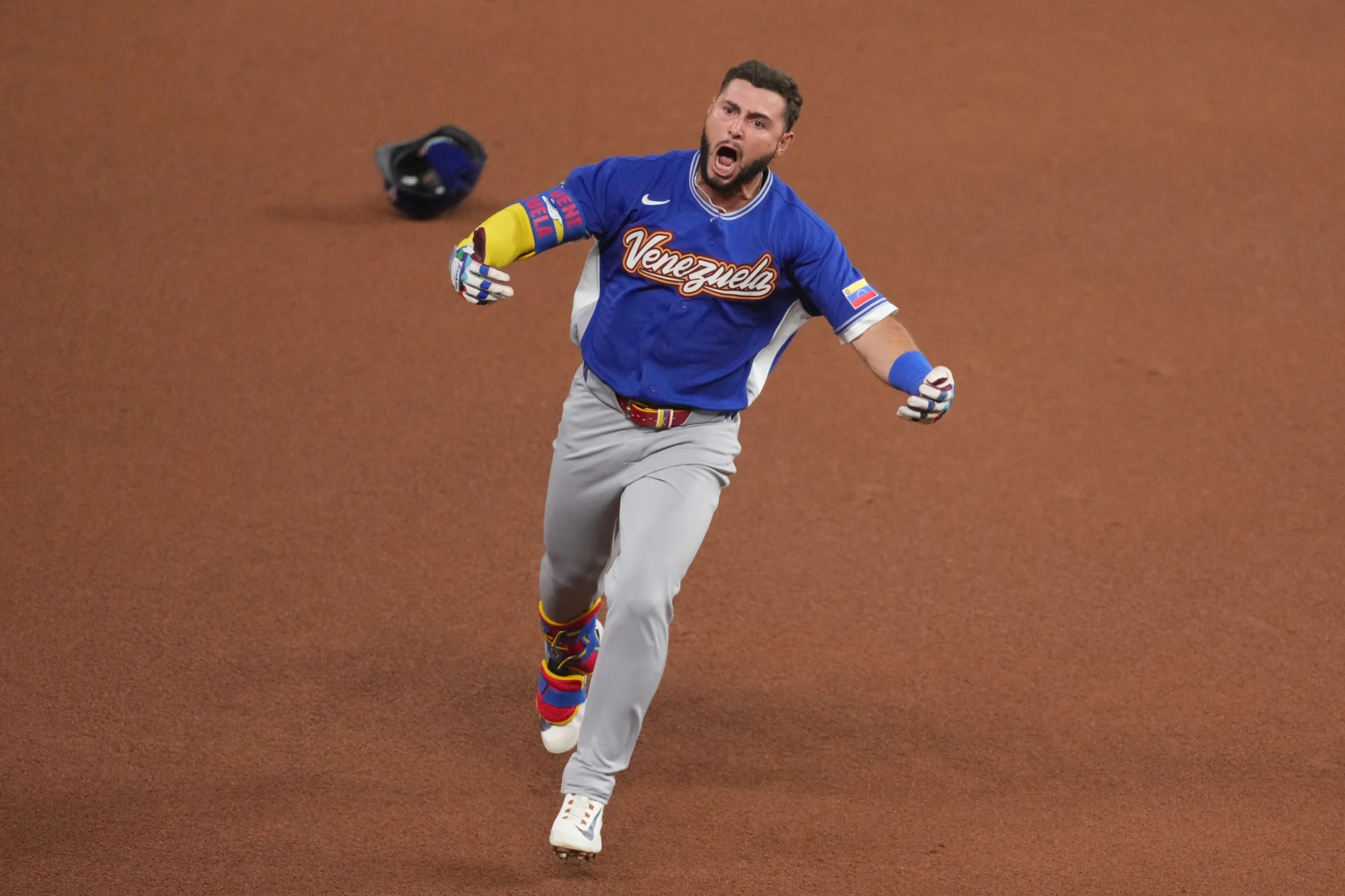 Los campeones de Venezuela se reportan a los Medias Rojas