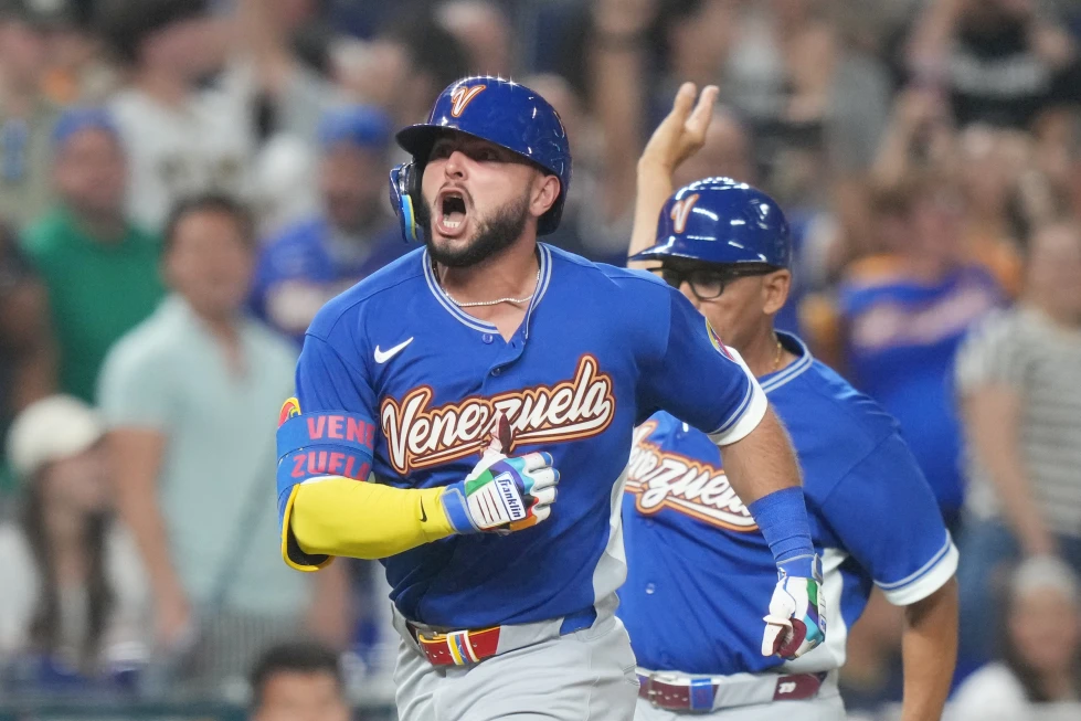 Venezuela con una remontada colosal vence a Japón