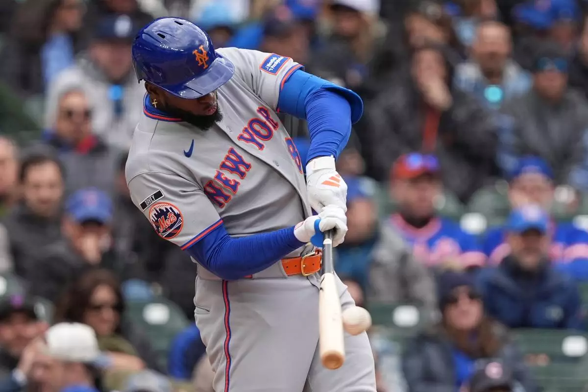 Luis Robert Jr. a lista de lesionados un nuevo golpe para los Mets 