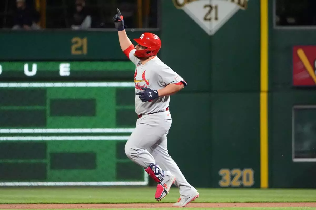 Pedro Pagés lidera la remontada de los Cardenales en Pittsburgh