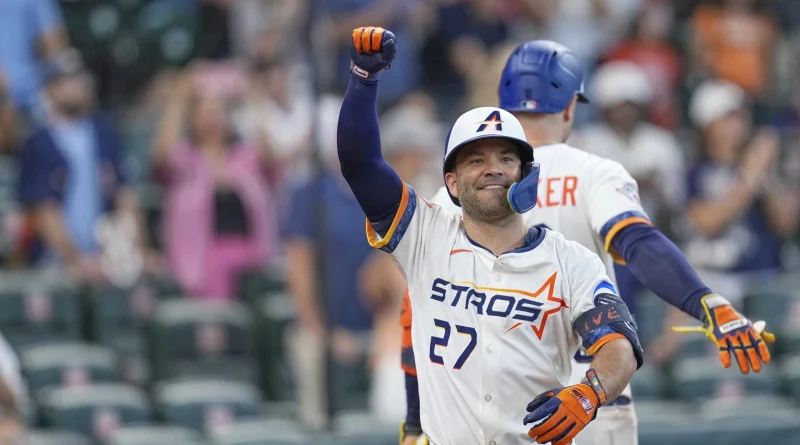 José Altuve supera a Omar Vizquel en dobles y va por los 2,400 hits