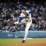 Shohei Ohtani domina desde la lomita y brilla en el plato