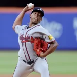 Didier Fuentes regresa a las Grandes Ligas con los Bravos