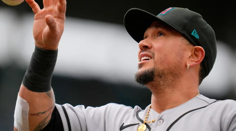 Ildemaro Vargas impone récord de hits para un venezolano en la MLB