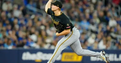 Mitch Keller guía a los Piratas en triunfo clave ante Toronto