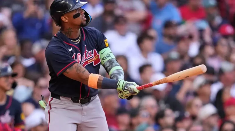 Ronald Acuña Jr. lidera la victoria de los Bravos con un grand slam