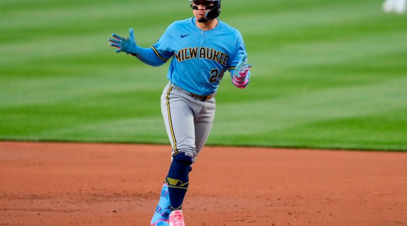 William Contreras continúa enrachado con los Cerveceros