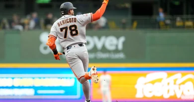 Víctor Bericoto con su primer jonrón en la MLB le da el triunfo a los Gigantes