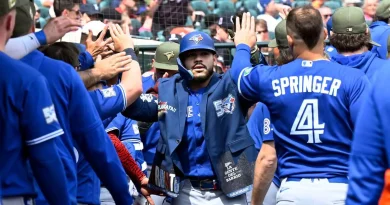 Yohendrick Piñango comanda la remontada de los Azulejos