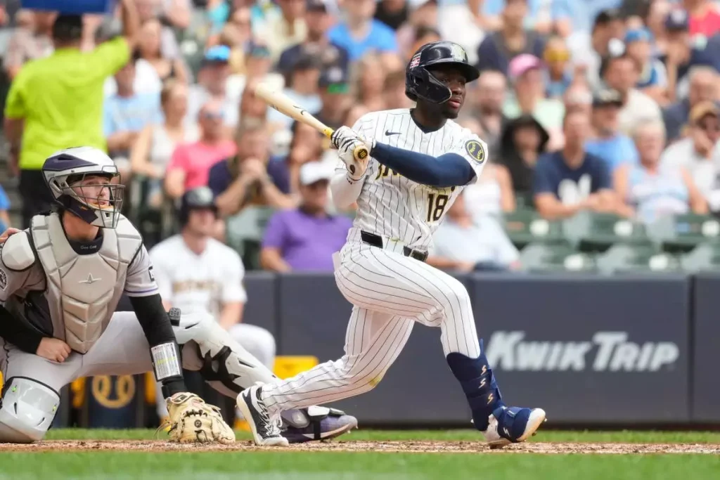 Luis Lara con jornada explosiva en paliza de los Brewers
