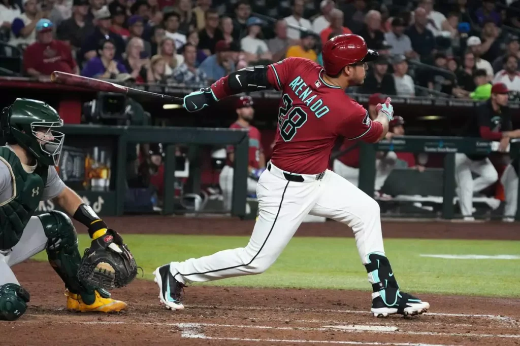 Nolan Arenado conecta hit número 2.000 en las Grande Ligas
