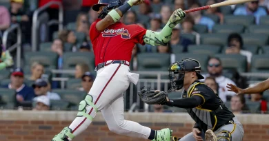 Ronald Acuña Jr. enciende la victoria de los Bravos con jonrón