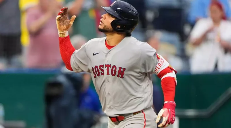 Willson Contreras alcanza los 20 jonrones con los Medias Rojas