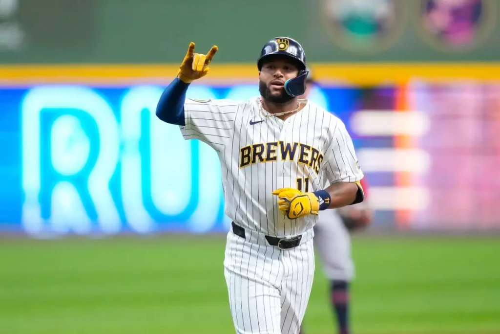 Jackson Chourio jonrón madrugador en triunfo de Milwaukee