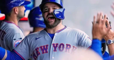 Luis Torrens y los Mets completan barrida en el Progressive Field