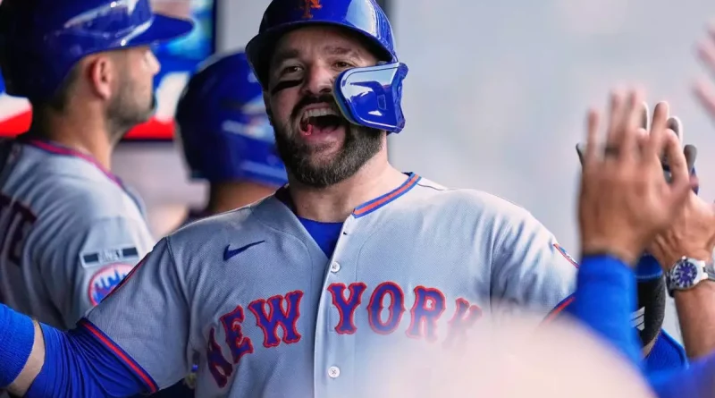 Luis Torrens y los Mets completan barrida en el Progressive Field