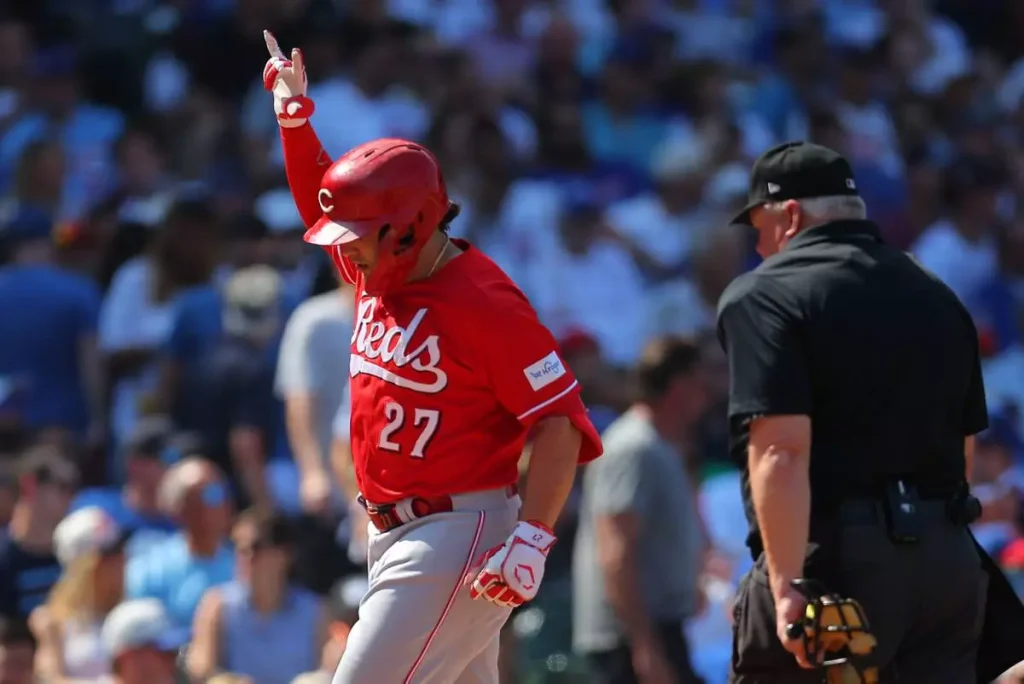Rojos con cuatro jonrones vencen a Cachorros